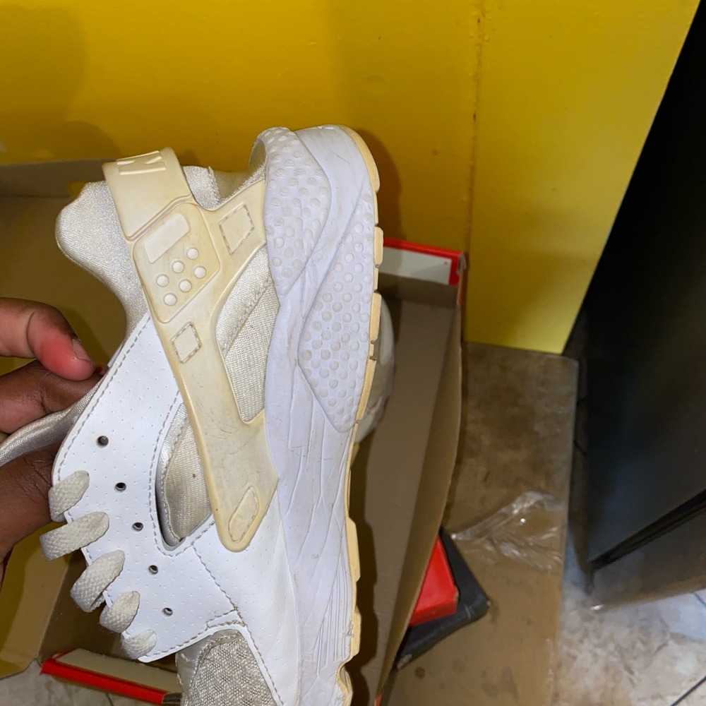 All white hurrache